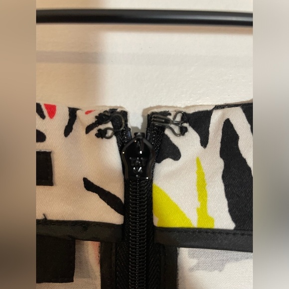 Jones Wear Floral Pencil Skirt Stretch Size 6P Tropical Career Office EUC - Picture 5 of 11